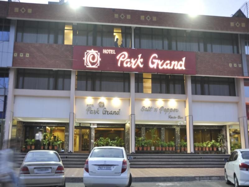 Hotel Park Grand Chandigarh Luaran gambar