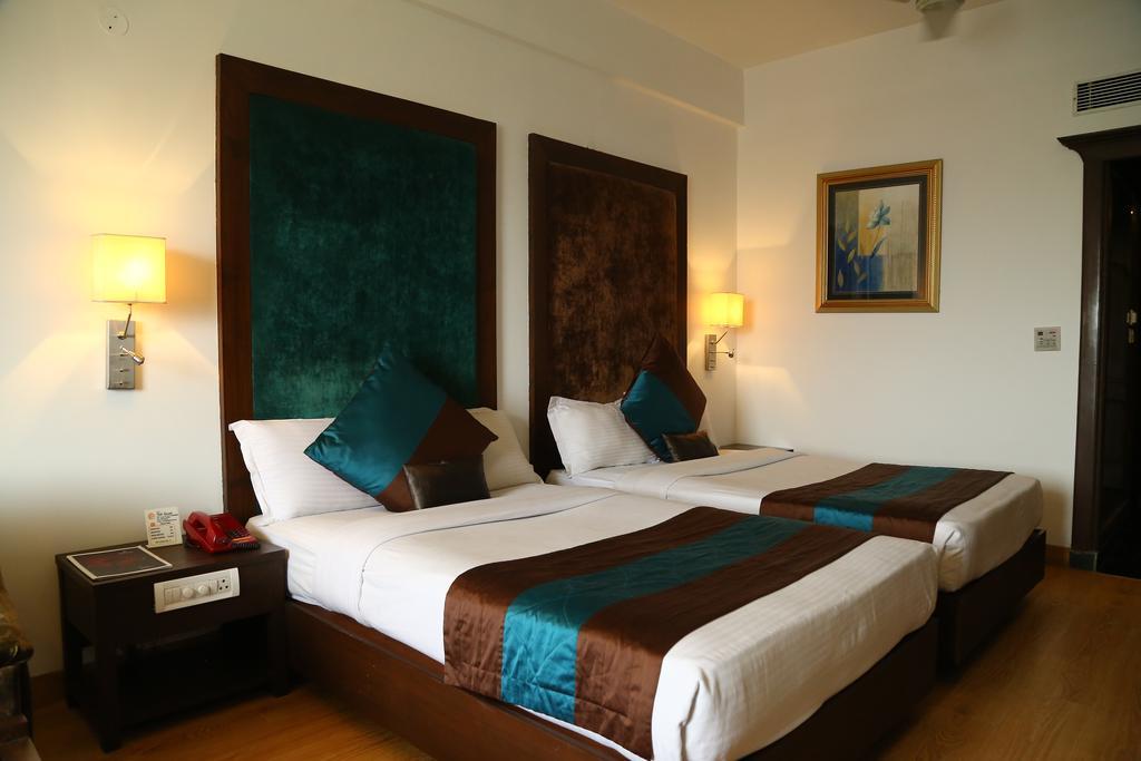 Hotel Park Grand Chandigarh Luaran gambar