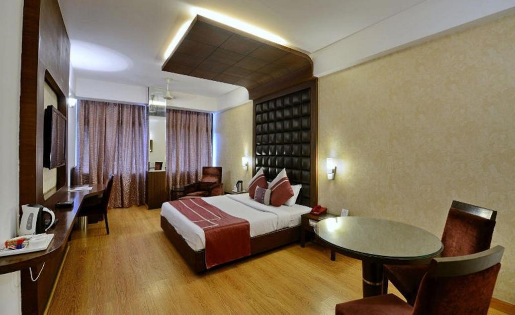 Hotel Park Grand Chandigarh Luaran gambar