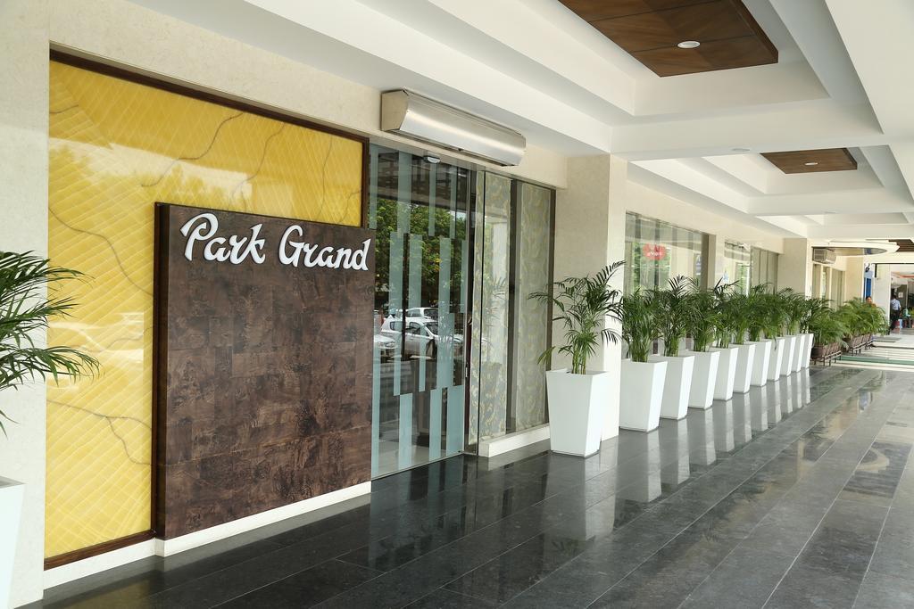 Hotel Park Grand Chandigarh Luaran gambar