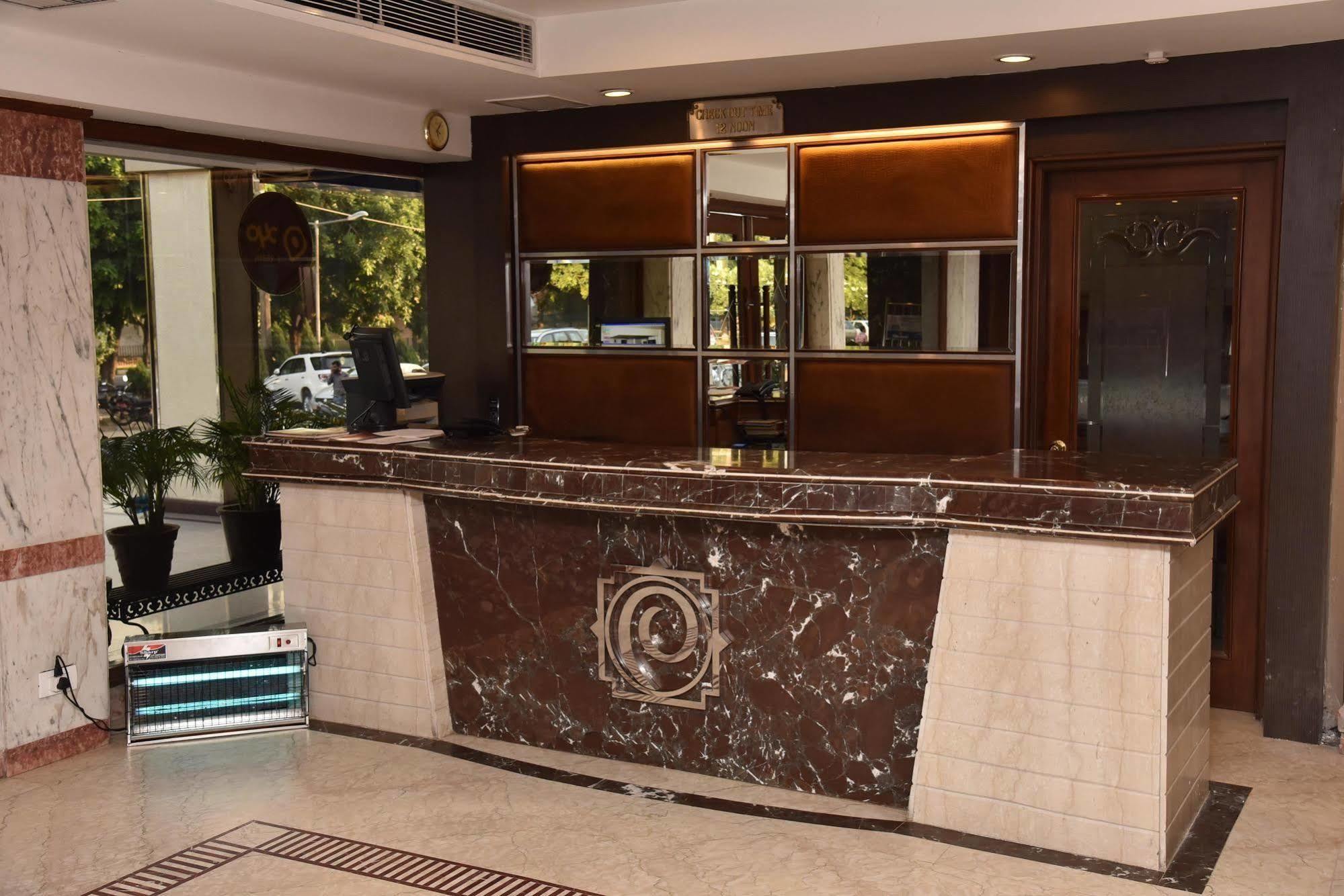 Hotel Park Grand Chandigarh Luaran gambar