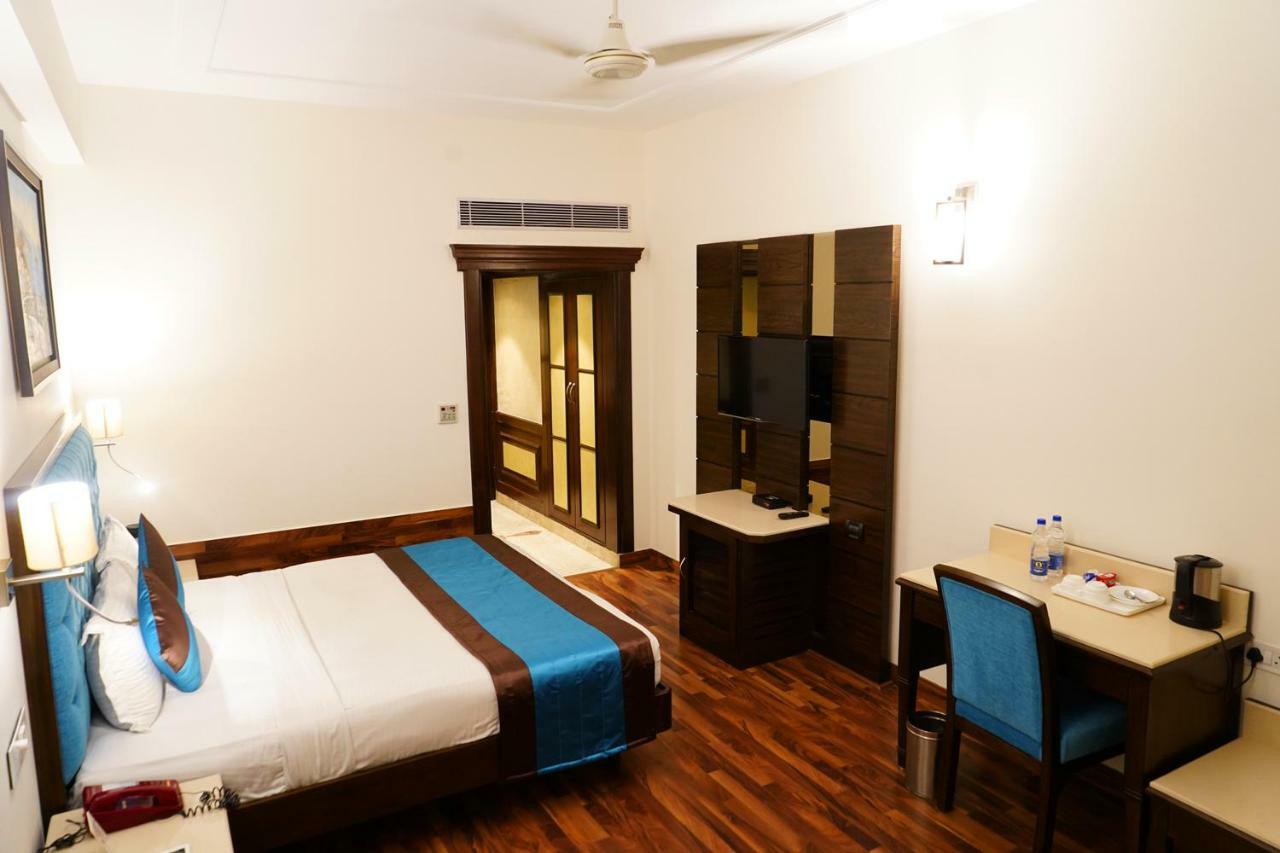 Hotel Park Grand Chandigarh Luaran gambar